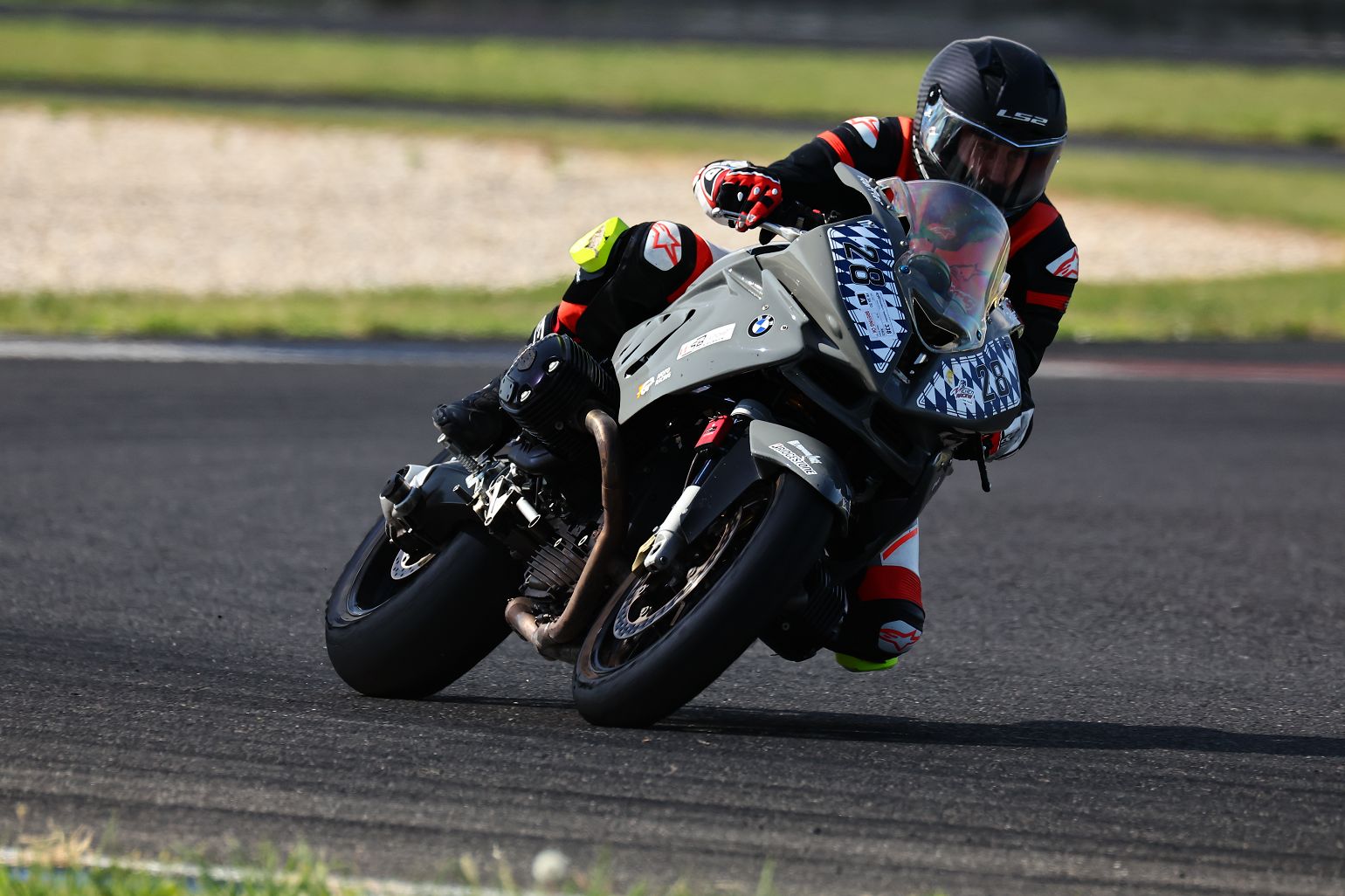 R3  3411